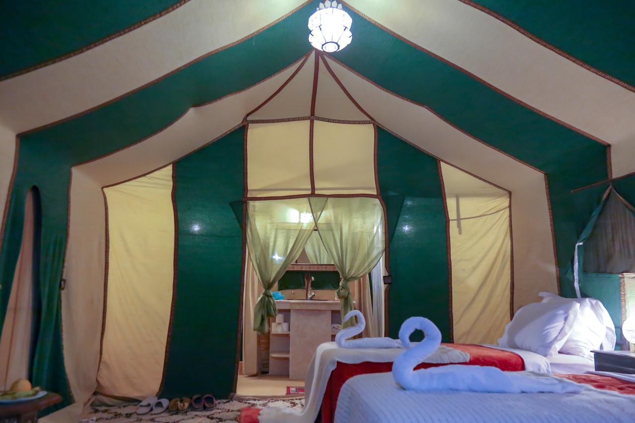 Sahara Desert Luxury Camp Мерцуга Екстериор снимка