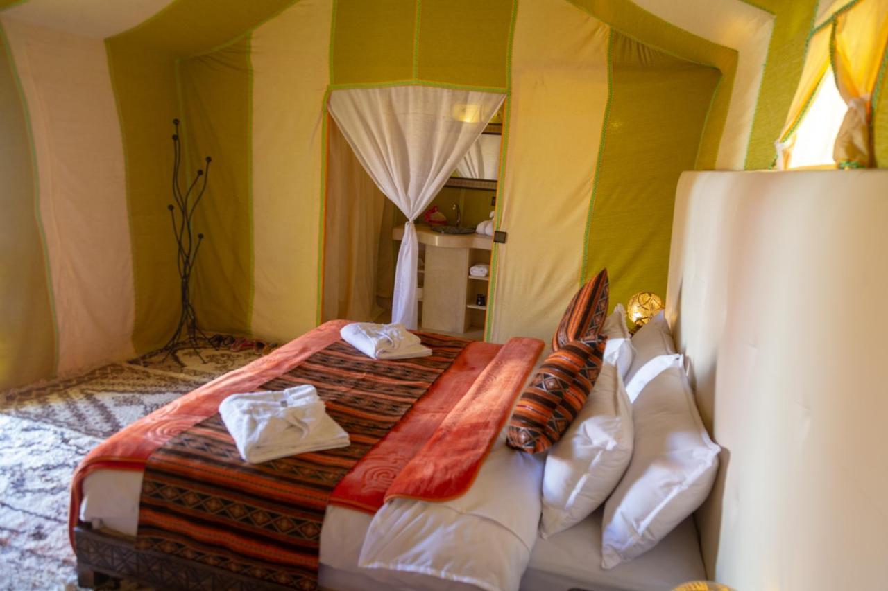 Sahara Desert Luxury Camp Мерцуга Екстериор снимка